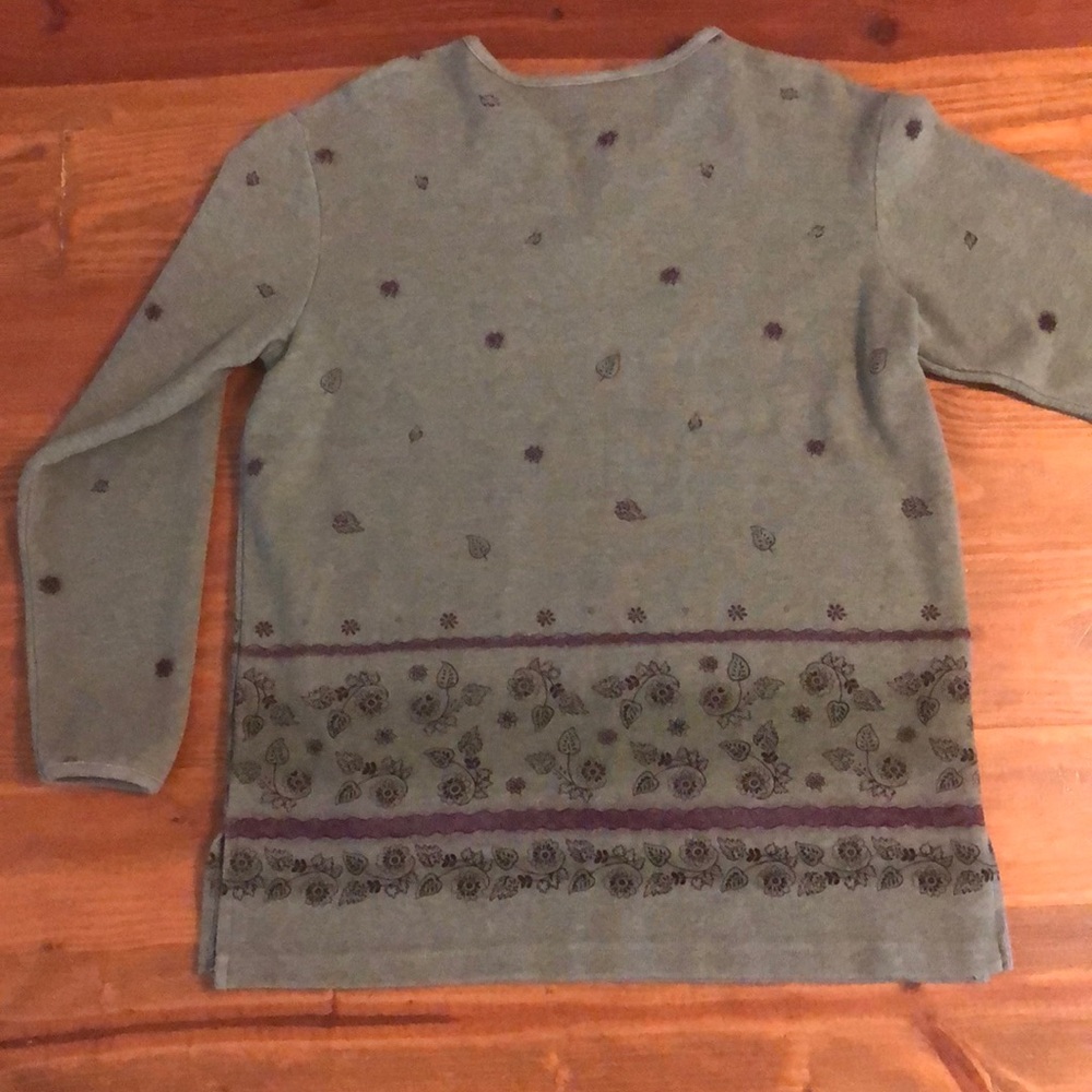 Top - Picture 5 of 6